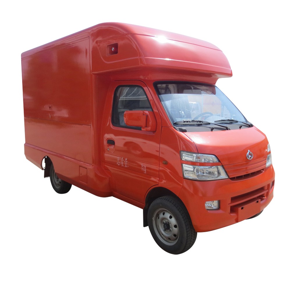 Fastfoodtruck met 6 wielen op benzine