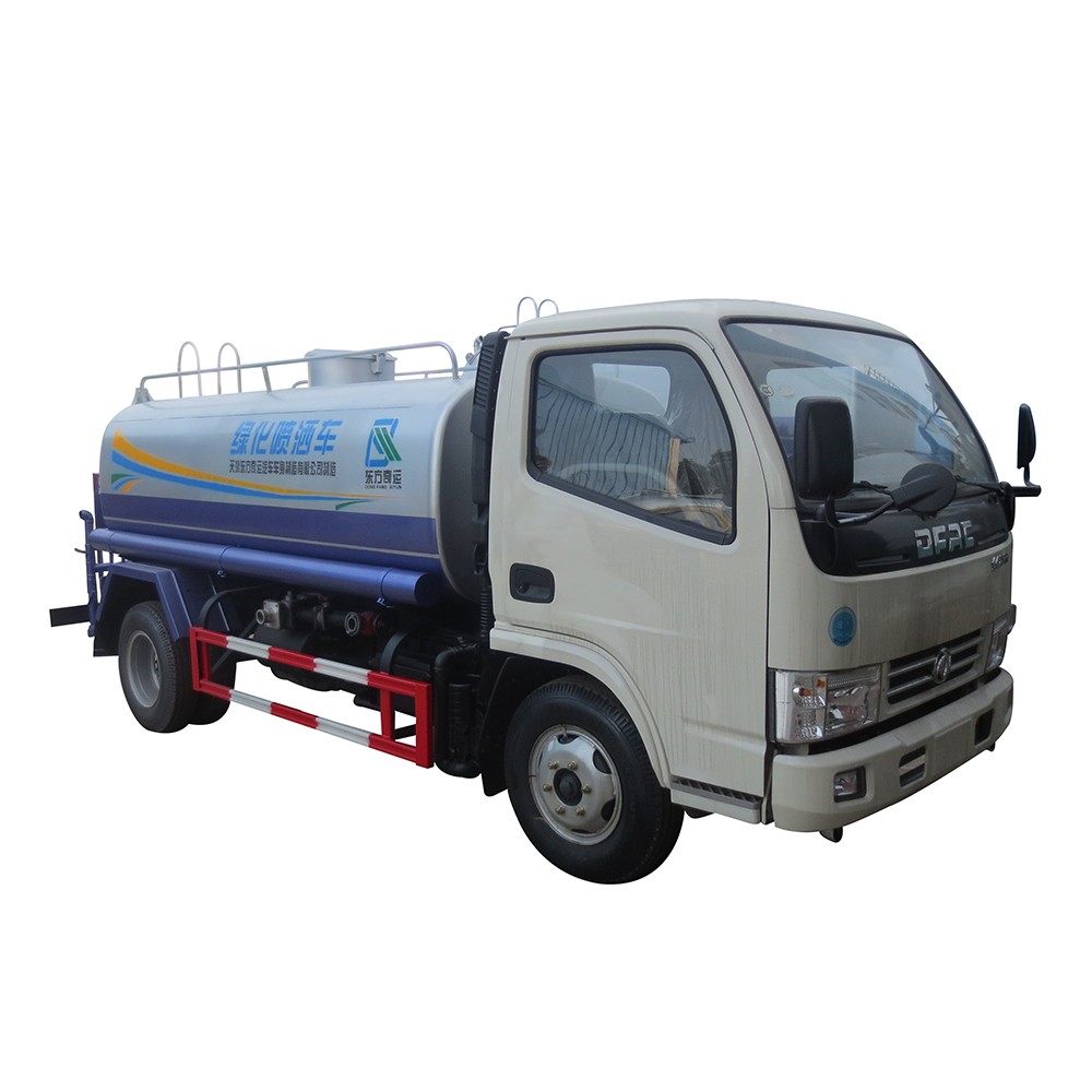 Dongfeng 4000 liter watertankwagen